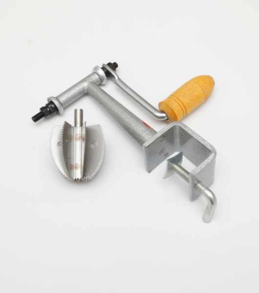 Râpe à coco A8 vue alternative